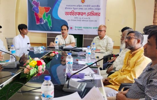 প্রশিক্ষণের মাধ্যমে নিজেকে আয়বর্ধক মানুষে পরিণত করে অর্থনৈতিক ভাবে স্বাবলম্বী হতে হবে