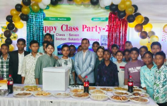 রামুতে উৎসবমুখর আনন্দে অনুষ্ঠিত বাঁকখালী উচ্চ বিদ্যালয়ের ক্লাস পার্টি